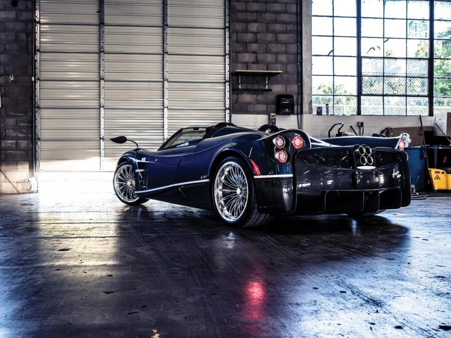  Pagani Huayra Roadster (42 of 100) 2018 года  (фото 34 из 37)